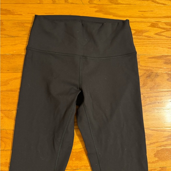 Lululemon Wunder Train High-rise Tight 28” Leggings Sz. 8 - Picture 3 of 9